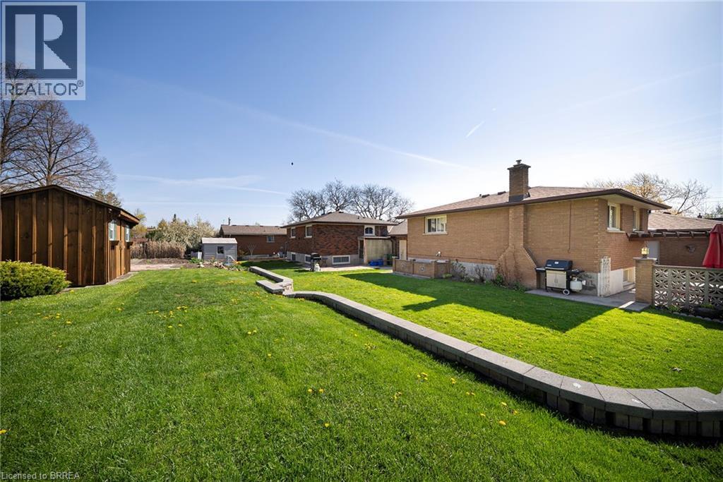 176 Kimberly Drive, Hamilton, ON - Outdoor With Backyard