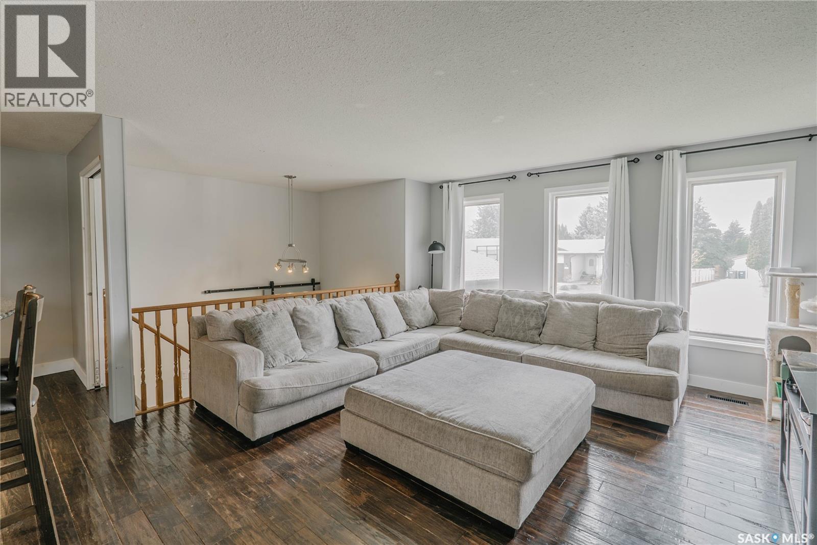 335 Thain Crescent, Saskatoon, SK