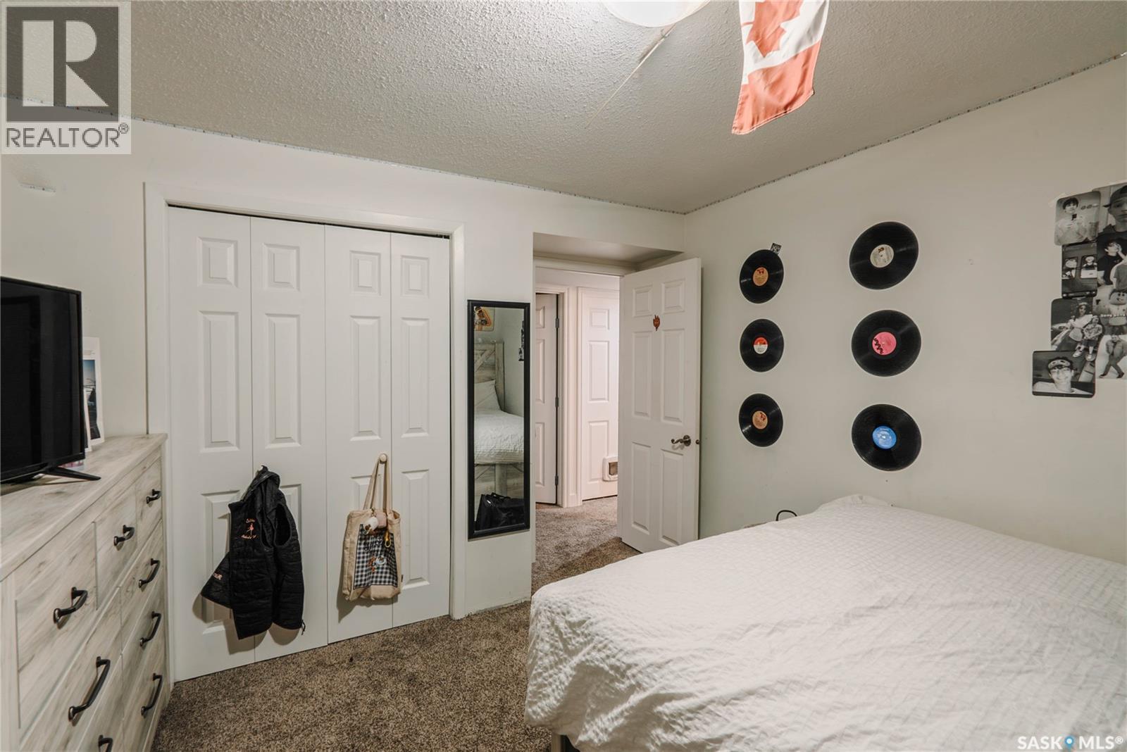 335 Thain Crescent, Saskatoon, SK