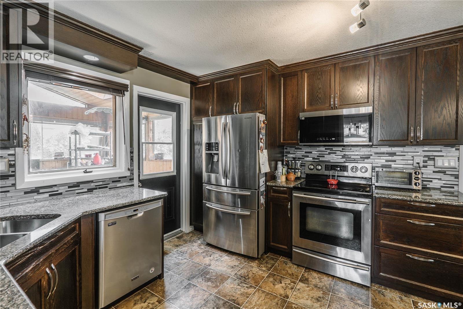 335 Thain Crescent, Saskatoon, SK