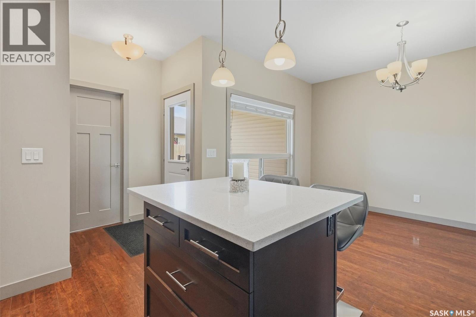 256 Maningas Bend, Saskatoon, SK