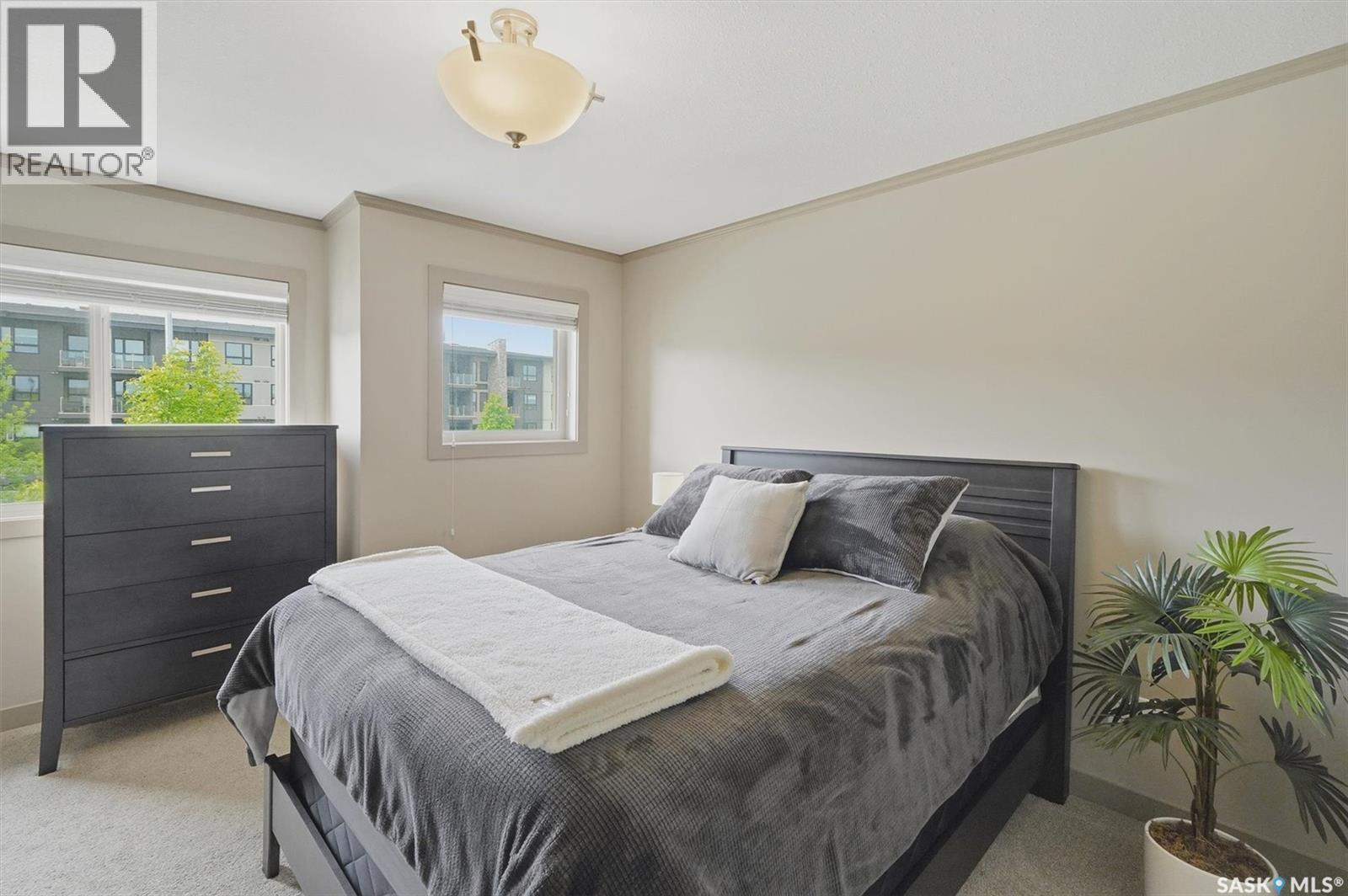256 Maningas Bend, Saskatoon, SK