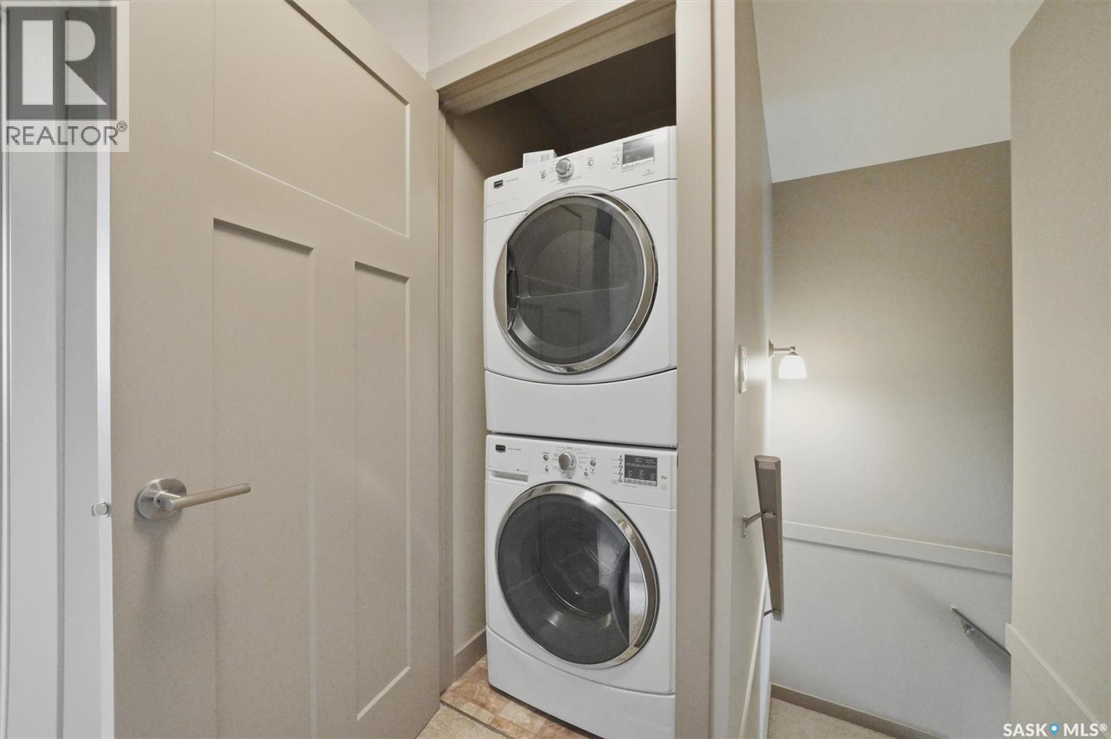 256 Maningas Bend, Saskatoon, SK