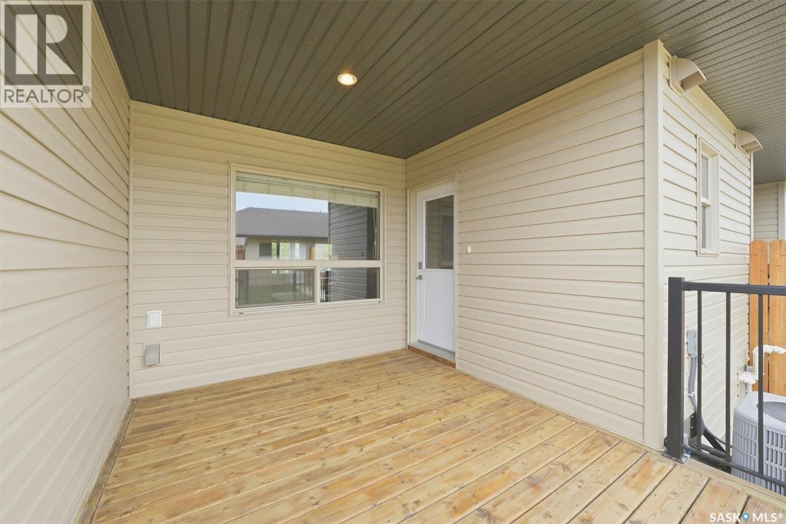 256 Maningas Bend, Saskatoon, SK
