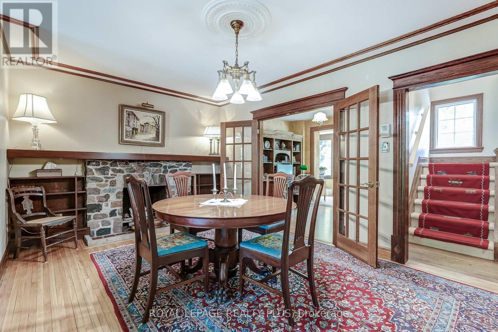 177 Mineola Road E, Mississauga, ON