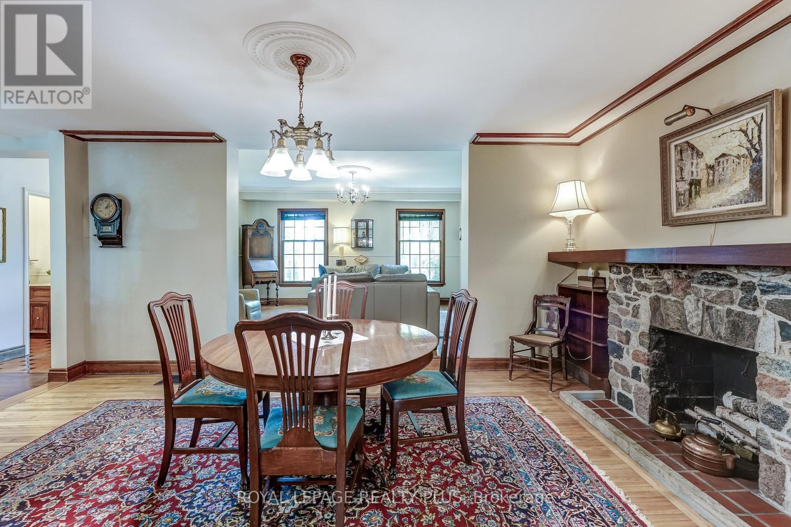177 Mineola Road E, Mississauga, ON
