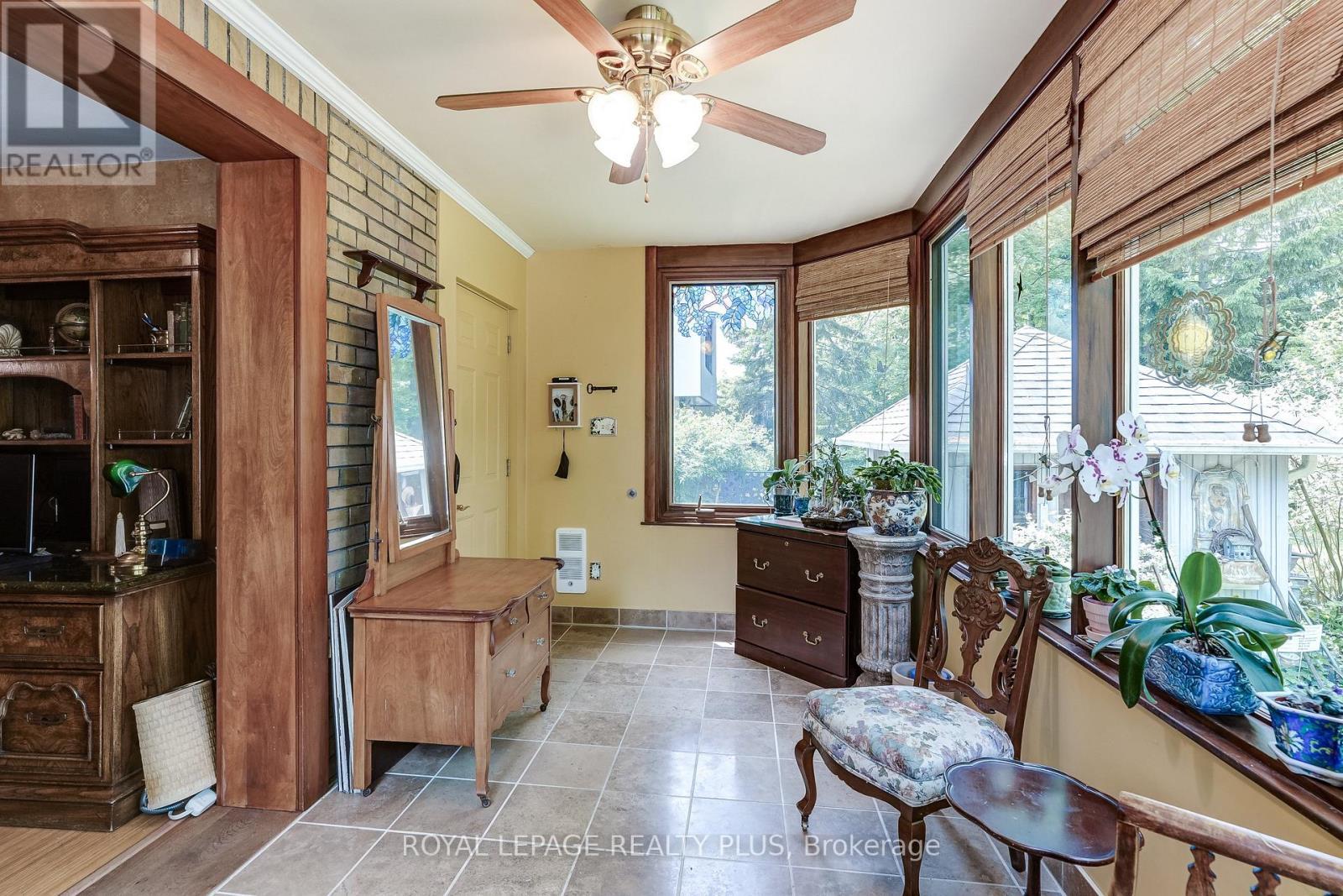 177 Mineola Road E, Mississauga, ON