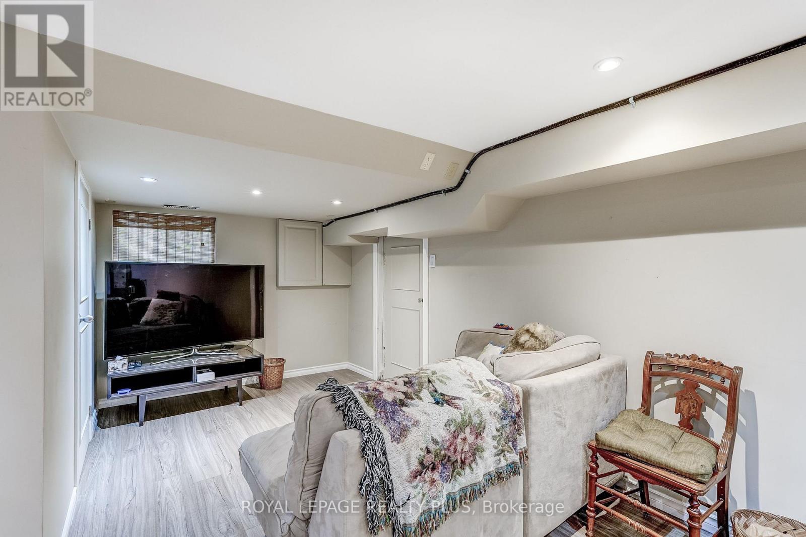 177 Mineola Road E, Mississauga, ON