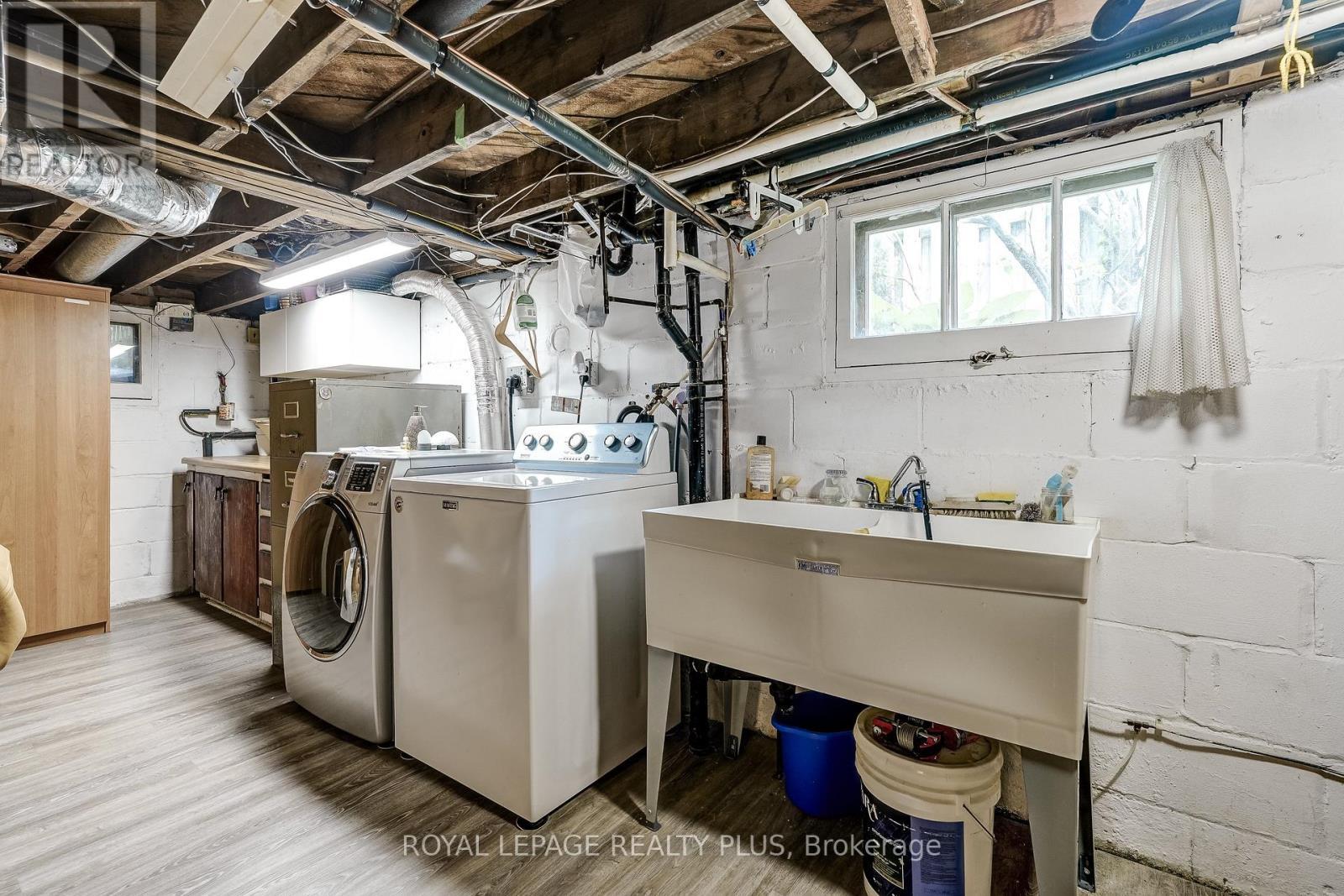 177 Mineola Road E, Mississauga, ON