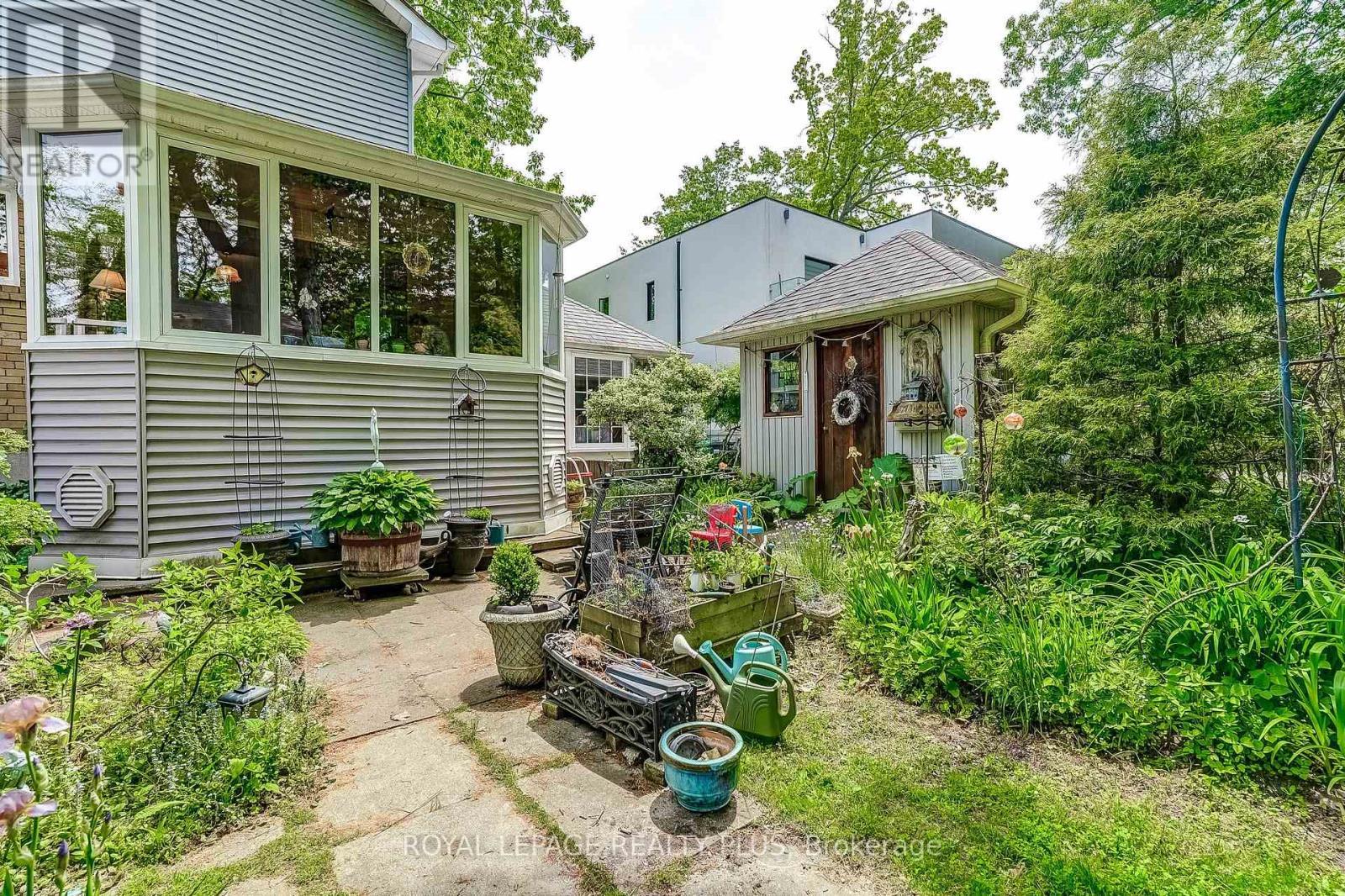 177 Mineola Road E, Mississauga, ON