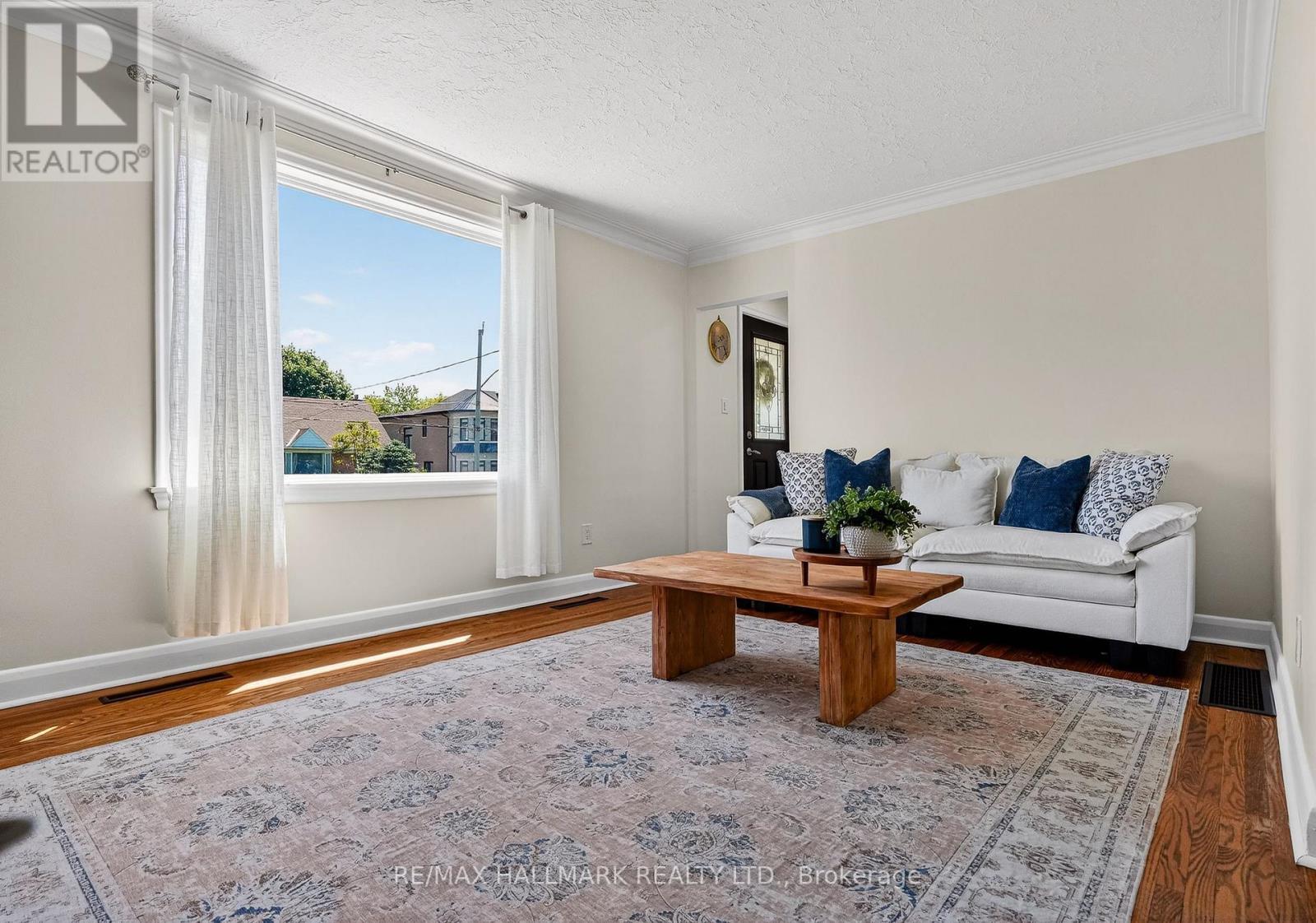 32 Rockwood Drive, Toronto, ON