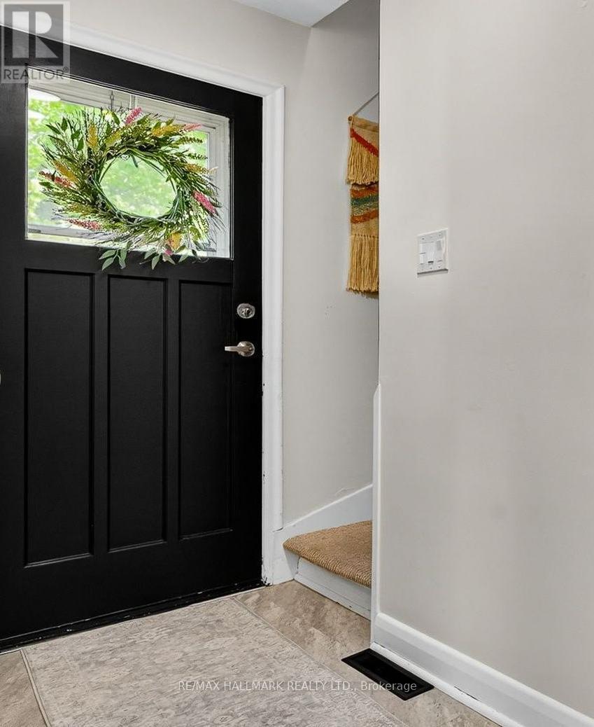 32 Rockwood Drive, Toronto, ON