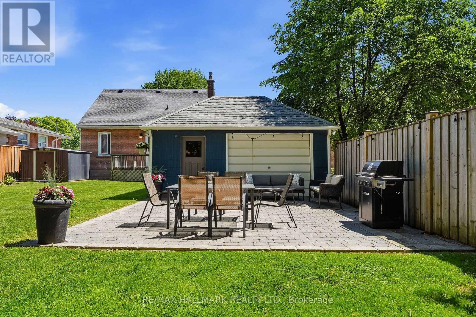 32 Rockwood Drive, Toronto, ON