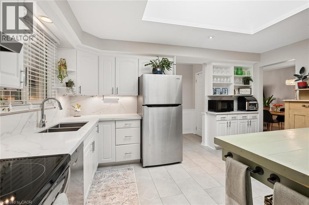 22 Brookside Crescent, Kitchener, ON
