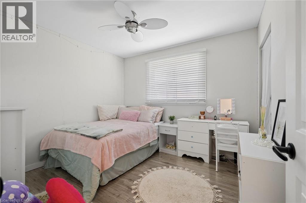 22 Brookside Crescent, Kitchener, ON