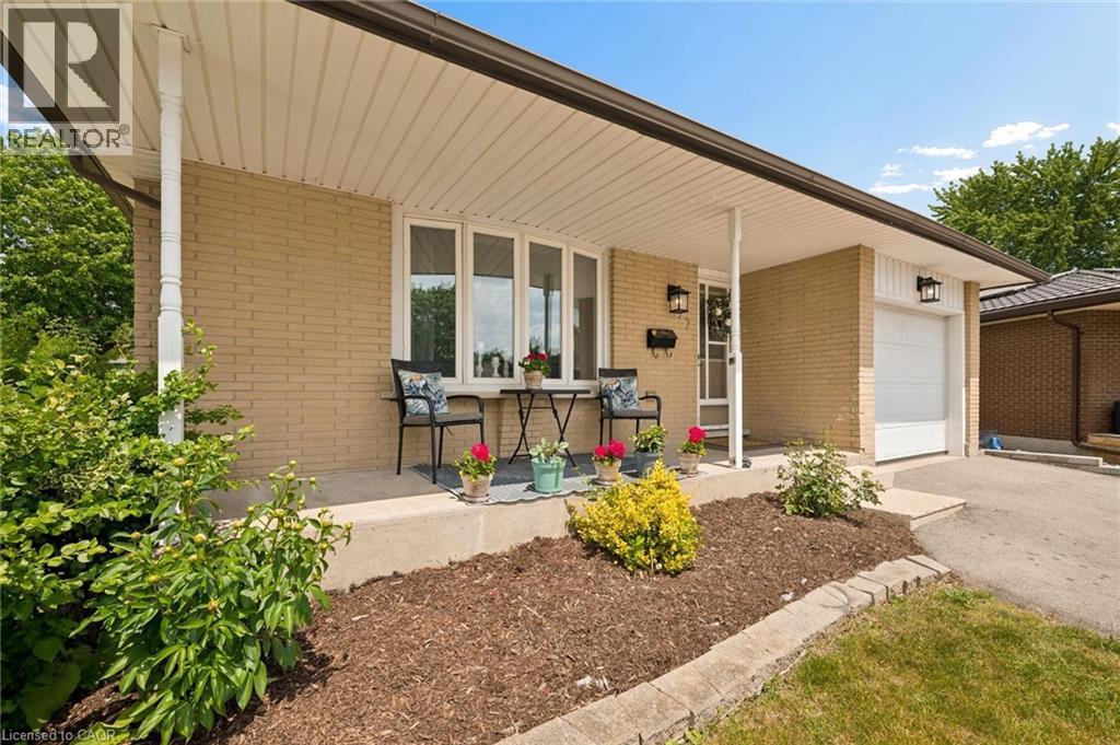 22 Brookside Crescent, Kitchener, ON