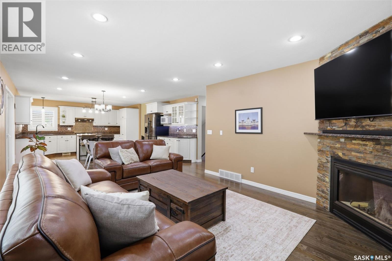 106 Mendel Crescent, Saskatoon, SK