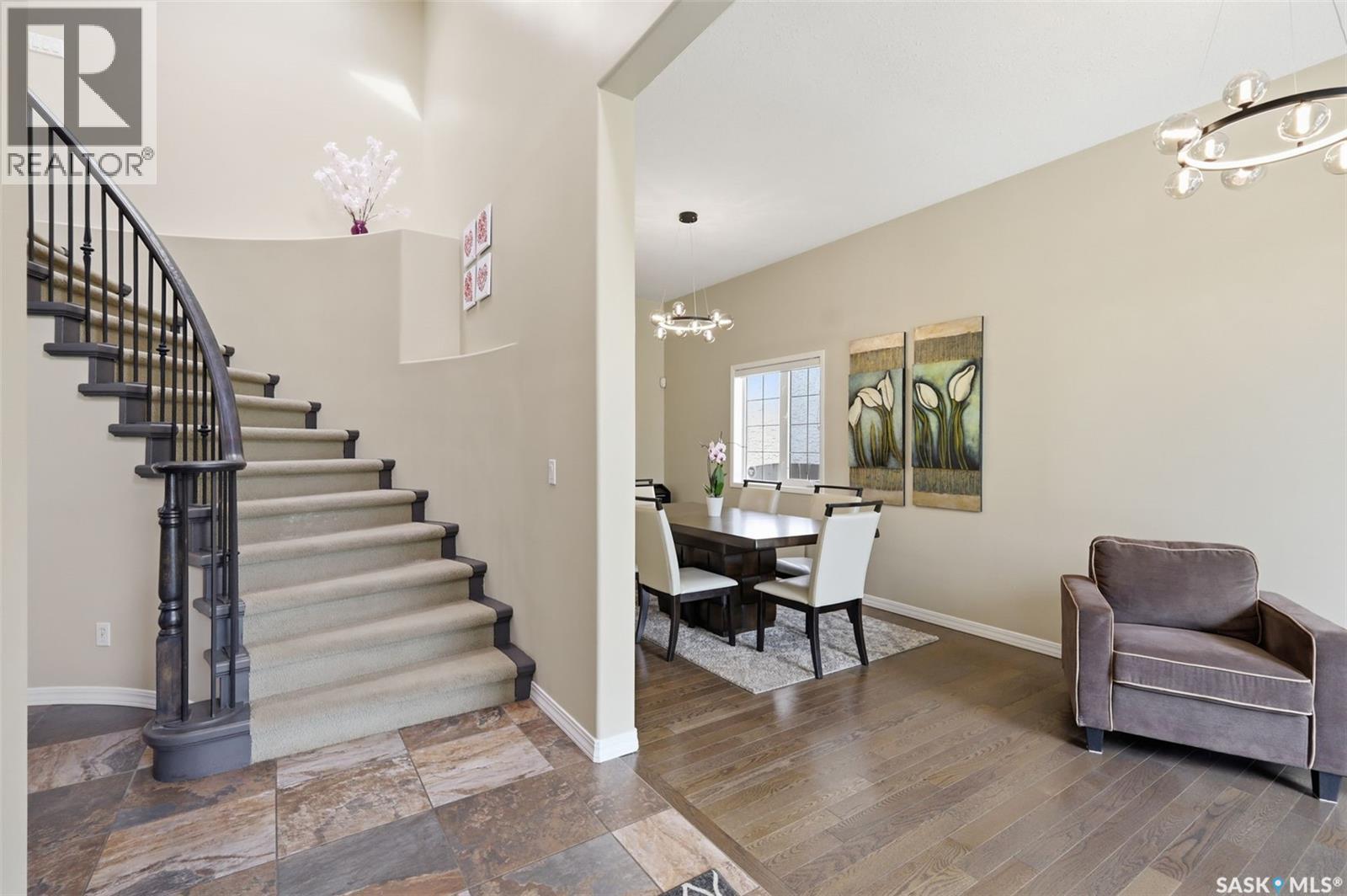 106 Mendel Crescent, Saskatoon, SK