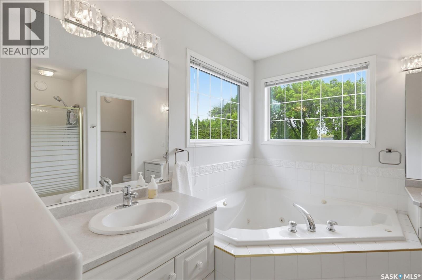 106 Mendel Crescent, Saskatoon, SK