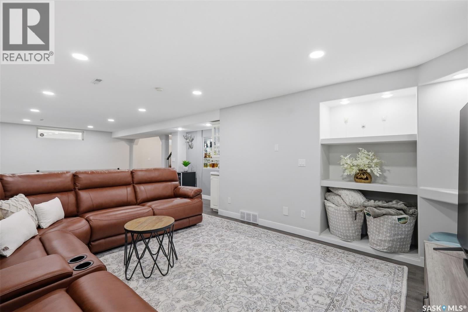 106 Mendel Crescent, Saskatoon, SK