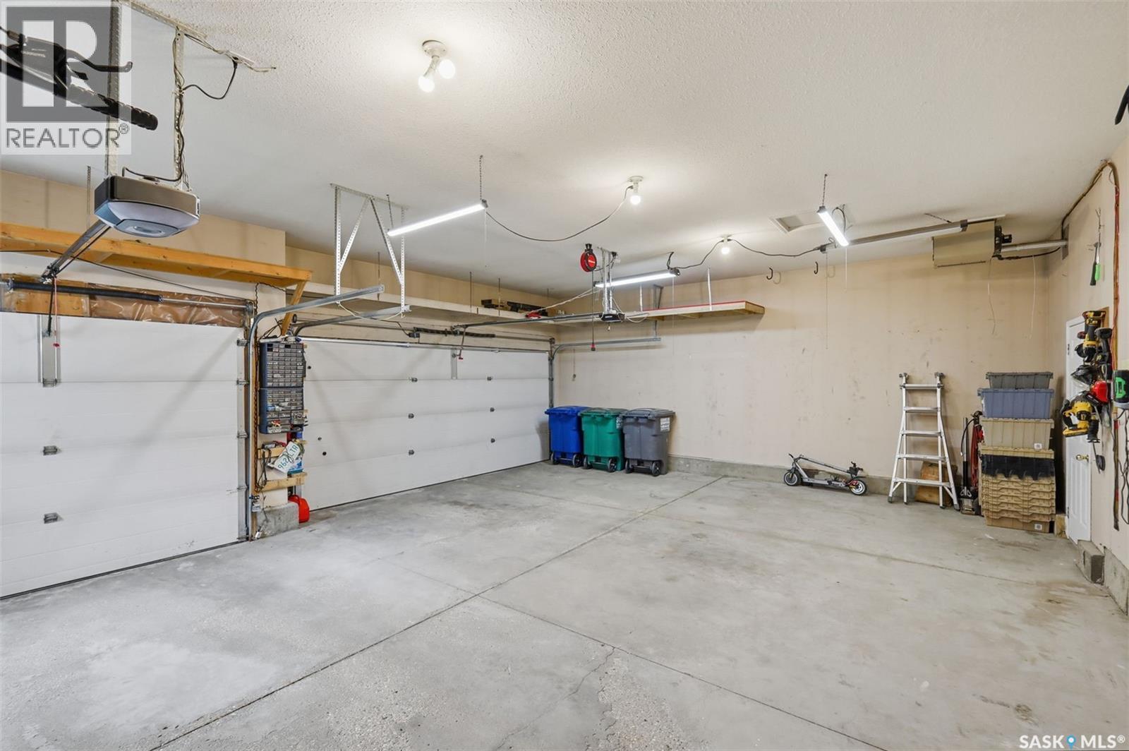 106 Mendel Crescent, Saskatoon, SK