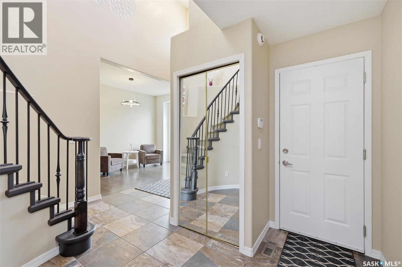 106 Mendel Crescent, Saskatoon, SK
