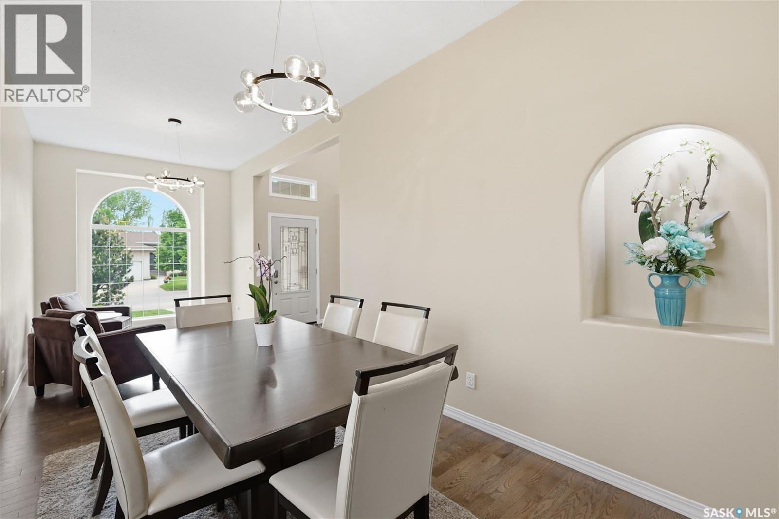 106 Mendel Crescent, Saskatoon, SK