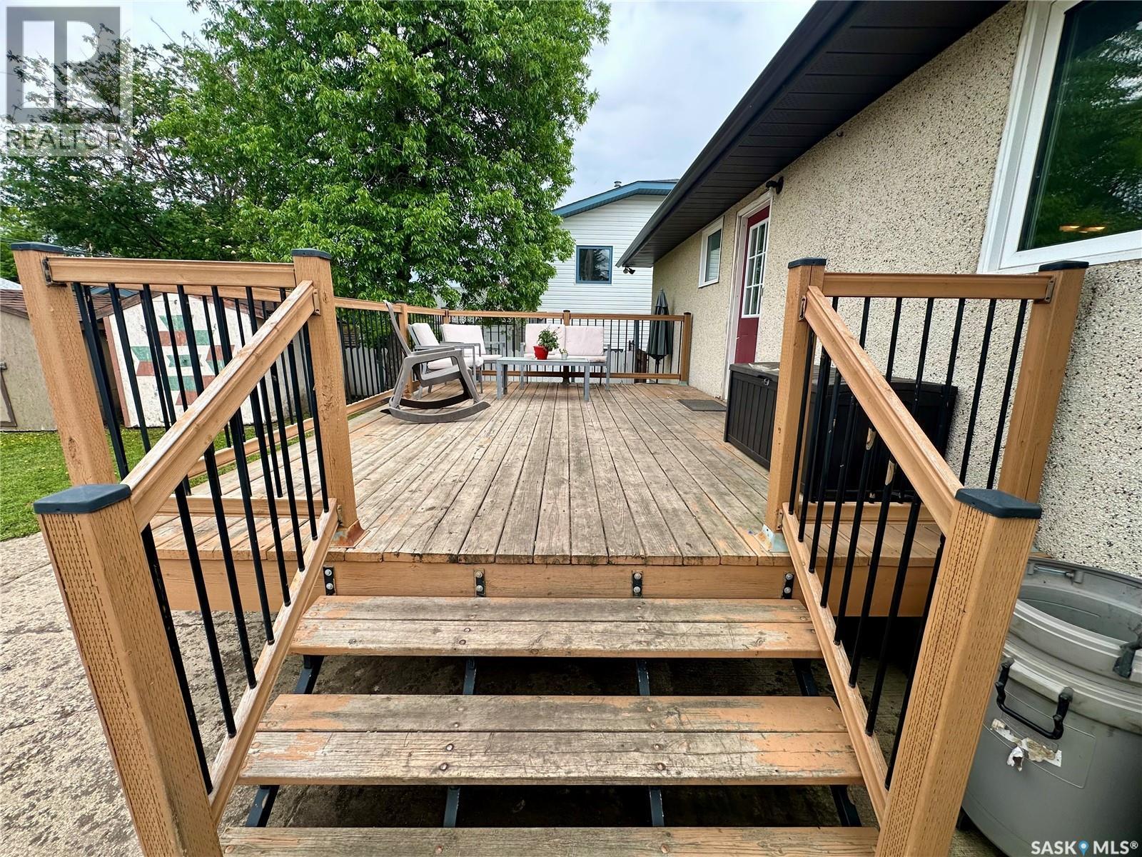100 1St Street E, Warman, SK