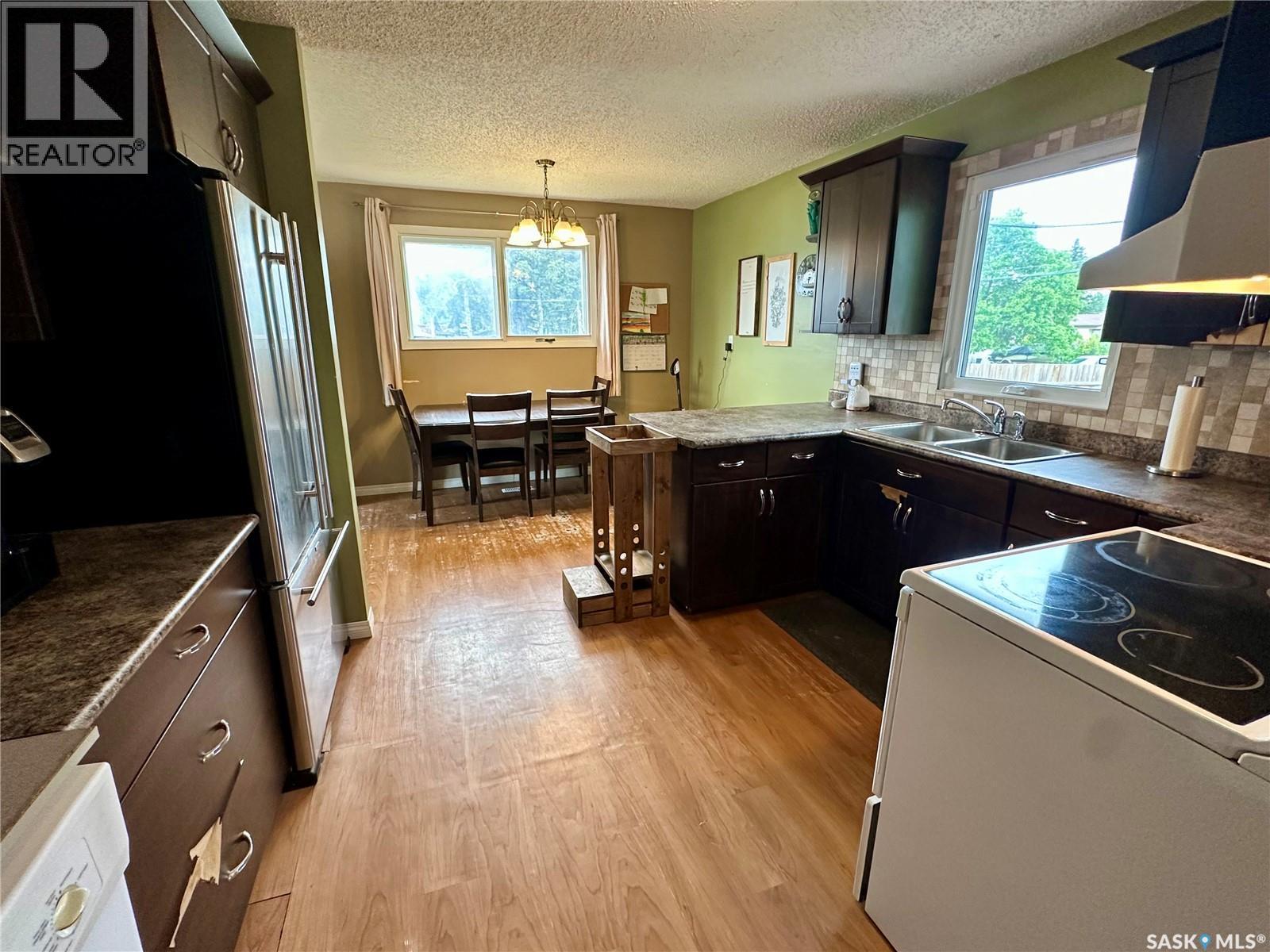 100 1St Street E, Warman, SK