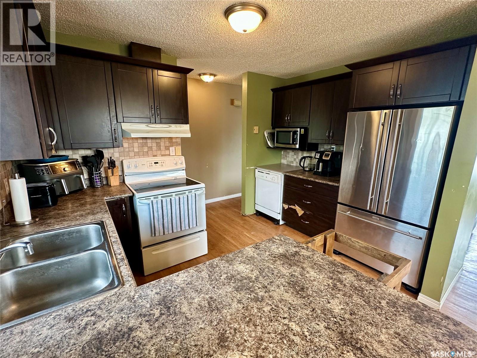 100 1St Street E, Warman, SK