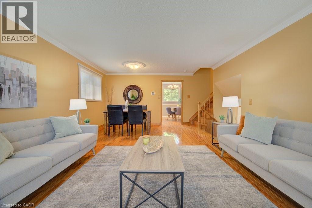 16 Sugar Maple Place, Kitchener, ON