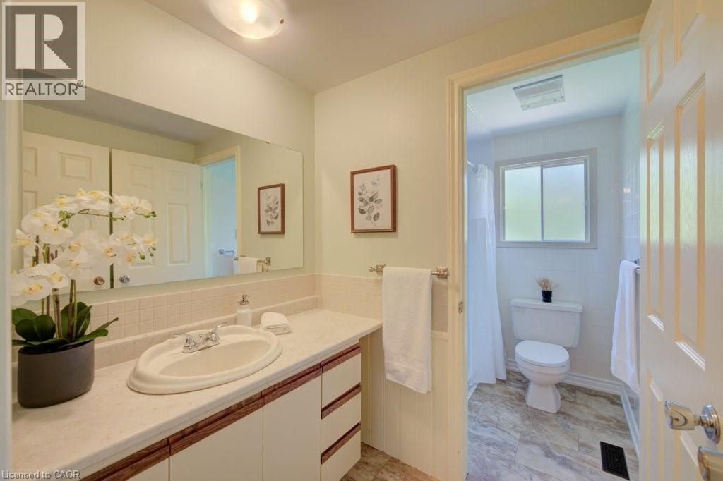 16 Sugar Maple Place, Kitchener, ON