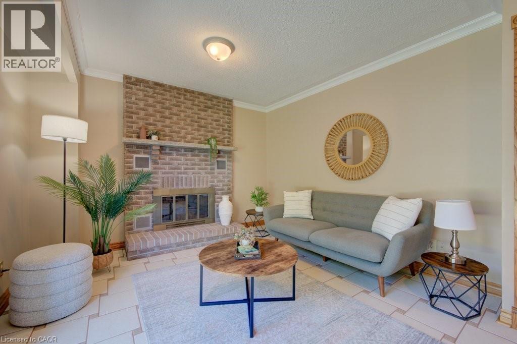 16 Sugar Maple Place, Kitchener, ON