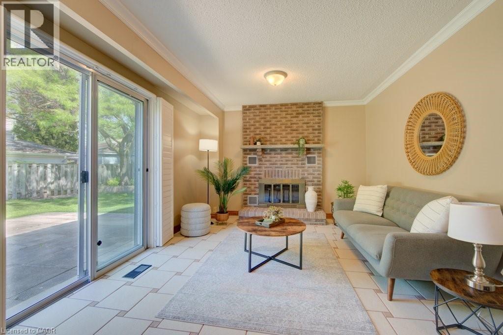 16 Sugar Maple Place, Kitchener, ON
