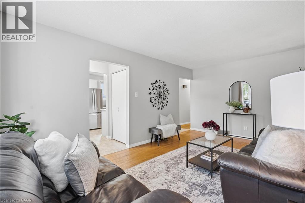 613 Dogwood Lane, Waterloo, ON