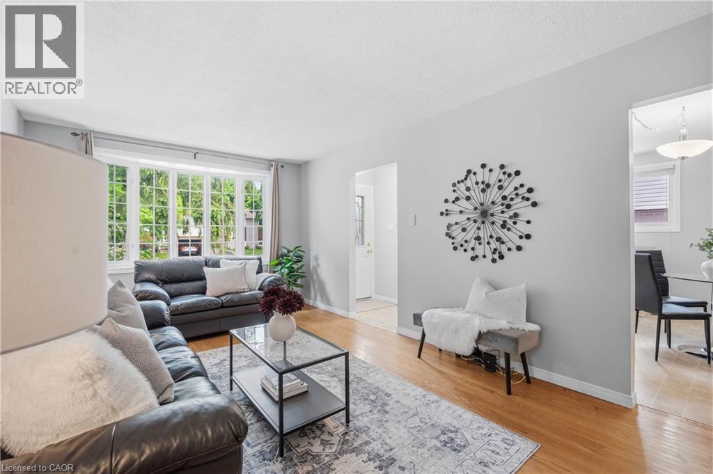 613 Dogwood Lane, Waterloo, ON