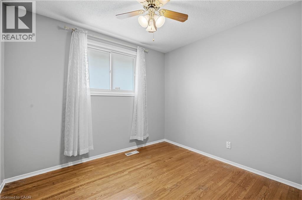 613 Dogwood Lane, Waterloo, ON