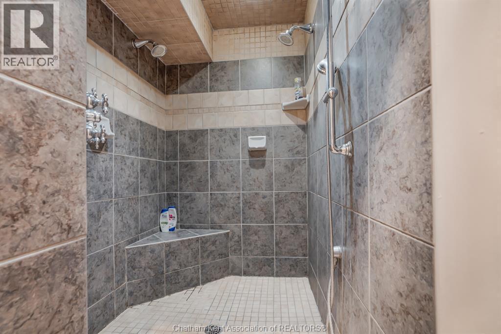 74 University Drive, Chatham, ON