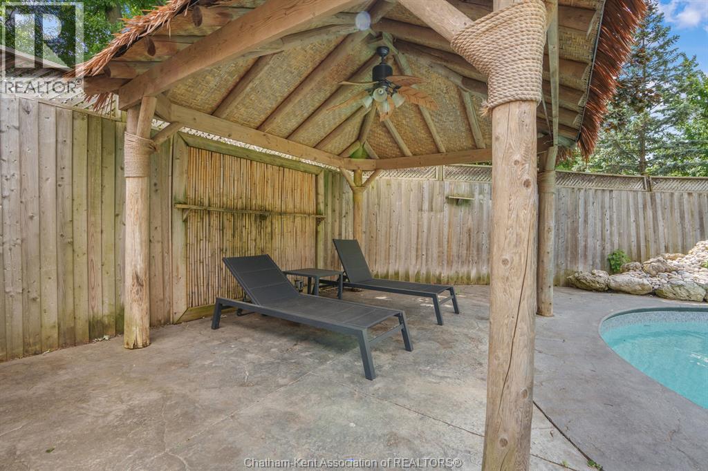 74 University Drive, Chatham, ON