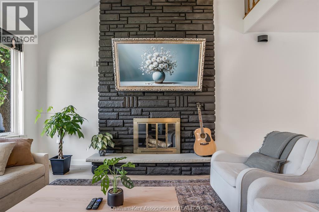 74 University Drive, Chatham, ON