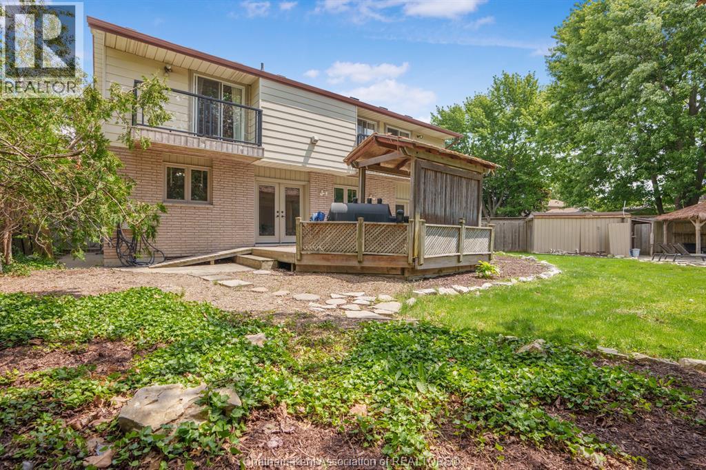 74 University Drive, Chatham, ON