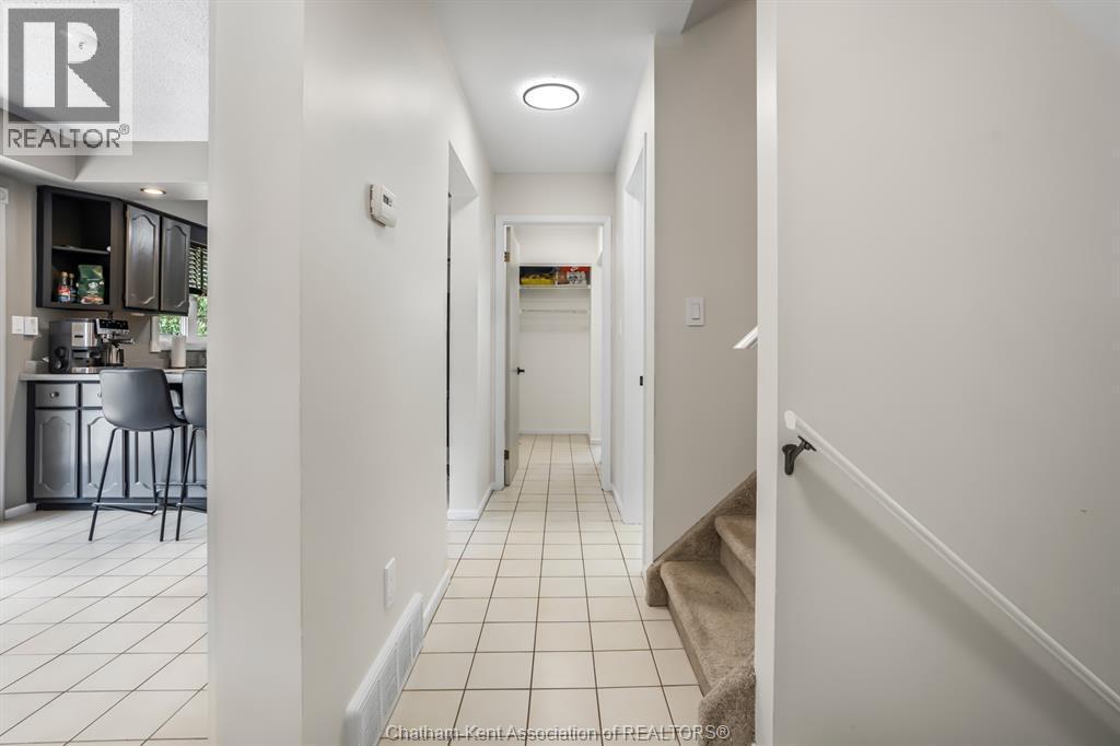 74 University Drive, Chatham, ON
