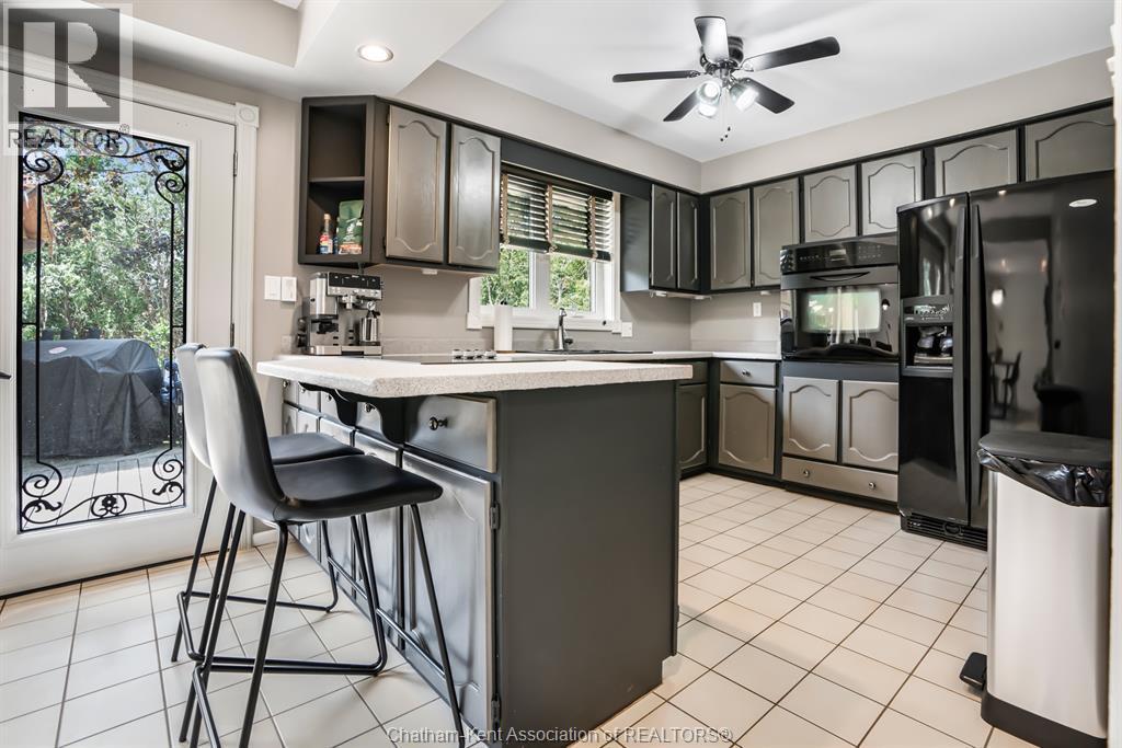 74 University Drive, Chatham, ON