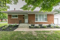 2 - 1579 DIGBY STREET Ottawa, ON K1G 0P5