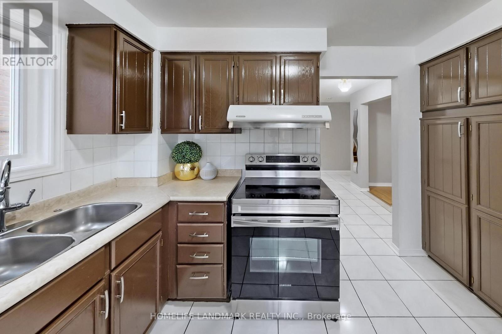 5235 Astwell Avenue, Mississauga, ON