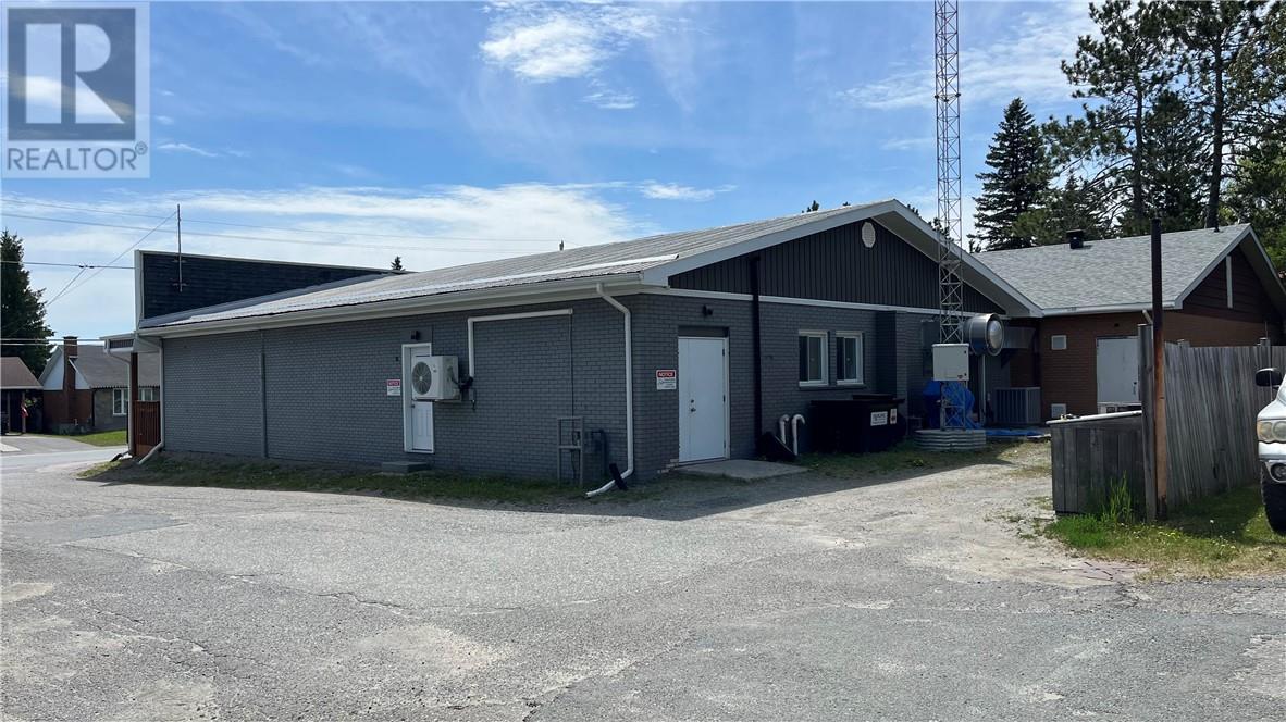 15 Rutland, Warren, ON