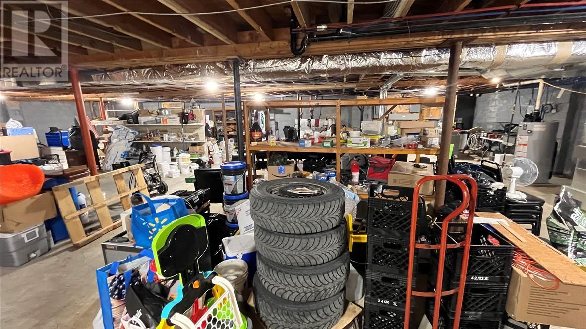 15 Rutland, Warren, ON