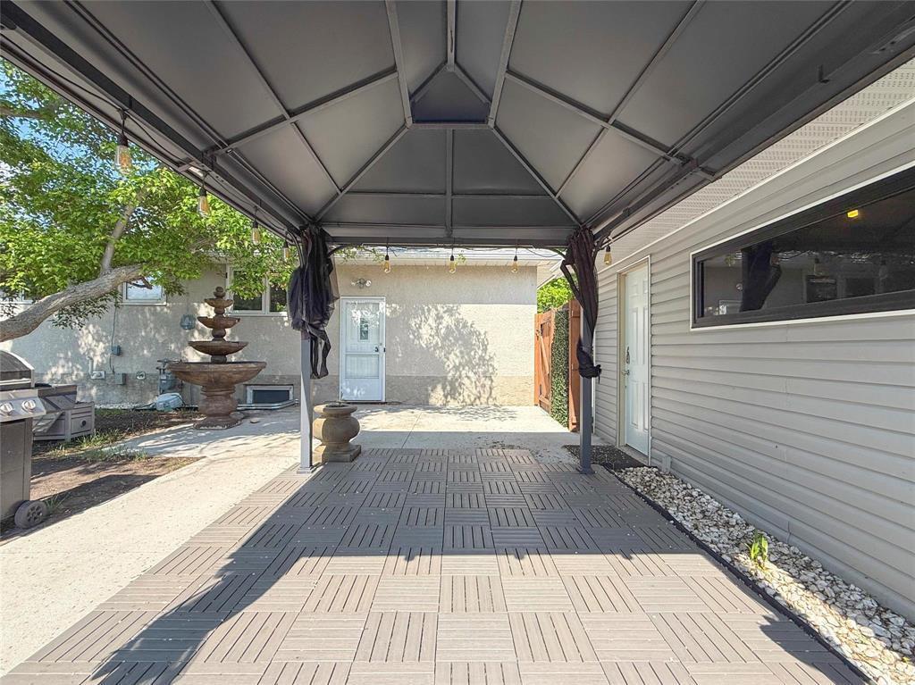 130 Madison Crescent, Brandon, MB