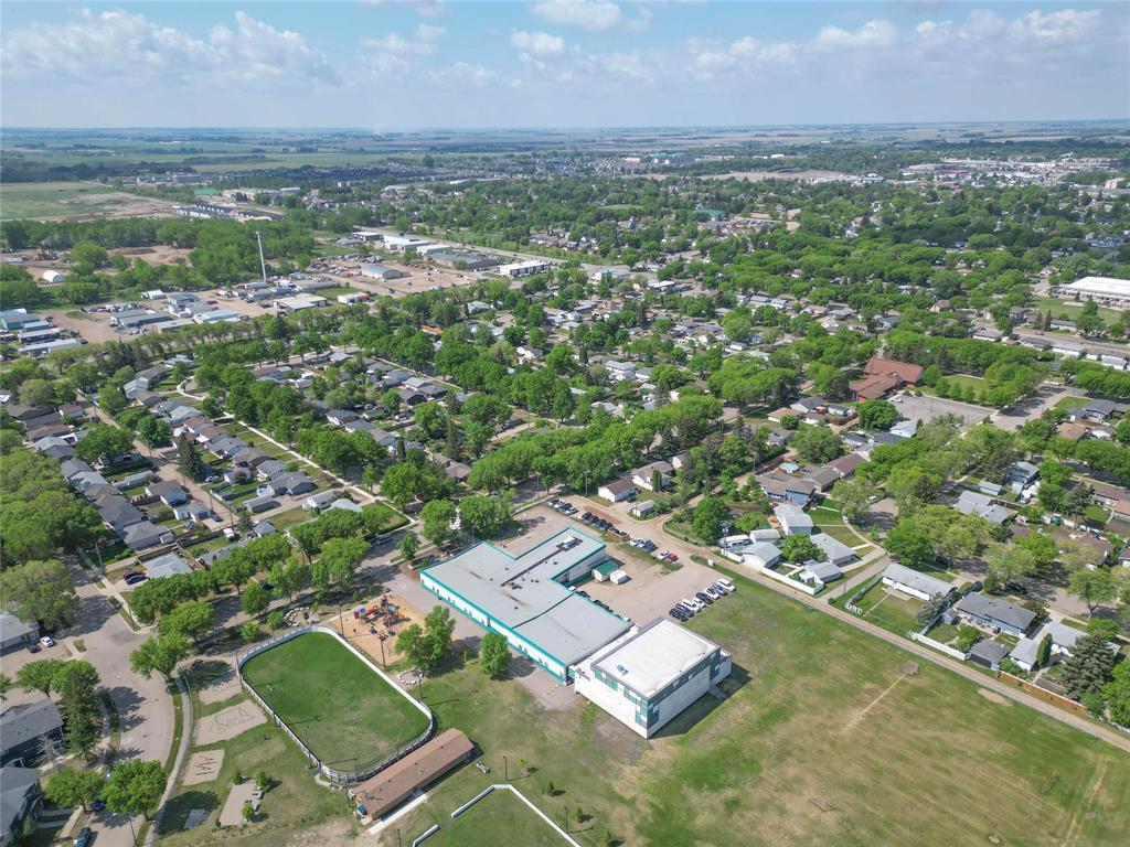 130 Madison Crescent, Brandon, MB