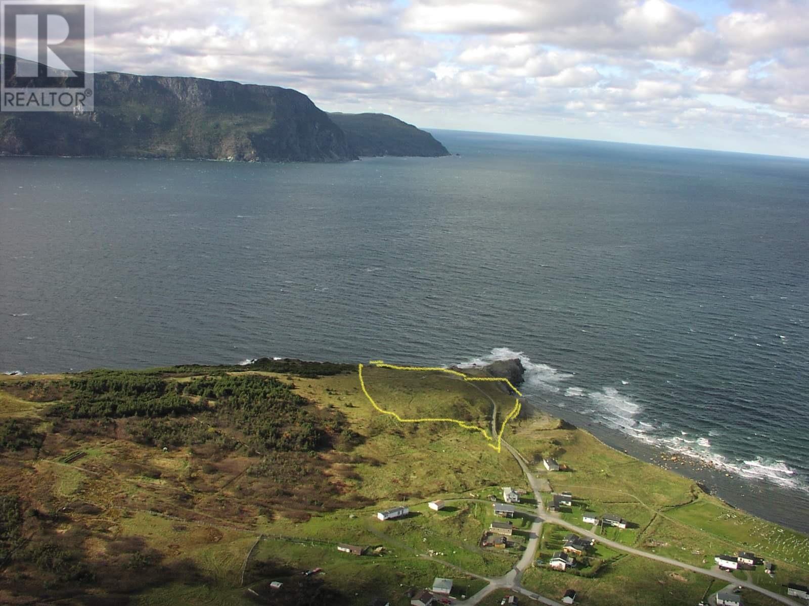 2 Bayview Road, Rocky Harbour, NL